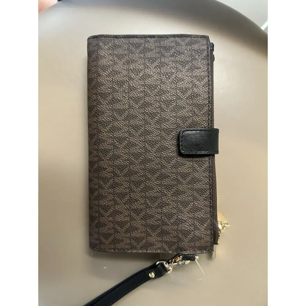 Michael Kors Jet Set East West Phone Wristlet Brown Signature Gold Plate NWT